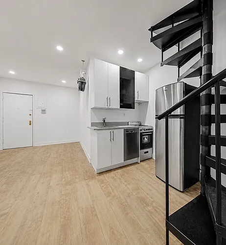 302 Mott St #9 Photo 1 302 Mott St #9 Photo 1