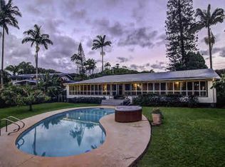 18 Makakai Pl, Hilo, HI 96720