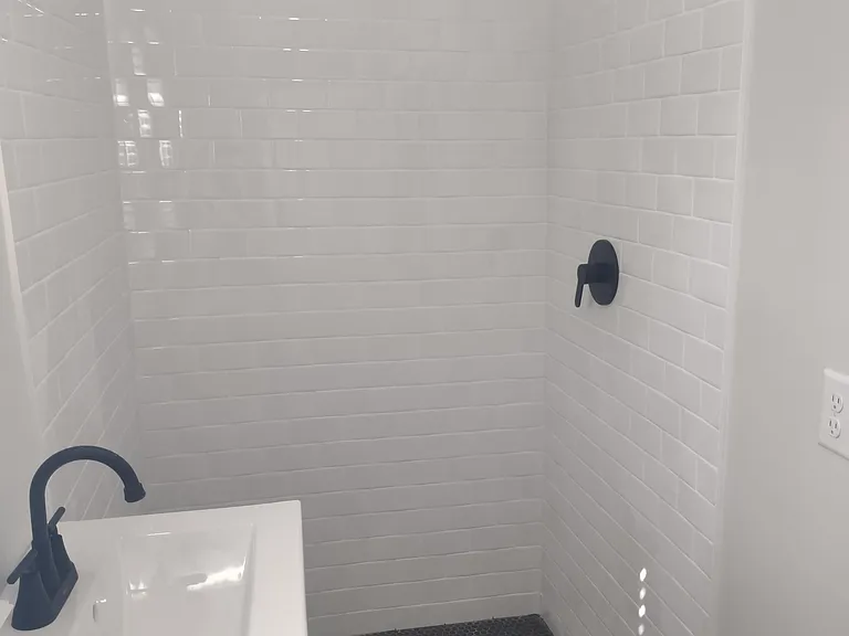 143 Morrison St #3 — Photo 8