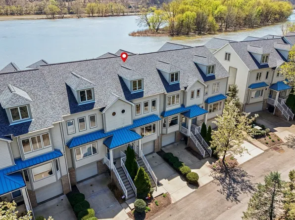 114 Saint Charles Ct, Pittsburgh, PA 15238