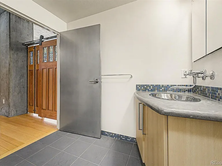 1401 Wewatta St #908 — Photo 33
