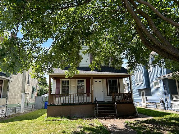 3rd image of 3407 Woodbridge Ave