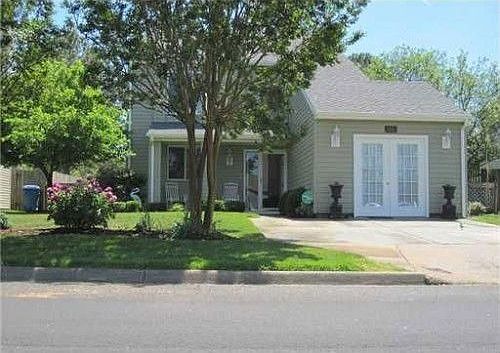 1st image of 3161 Crestwood Ln