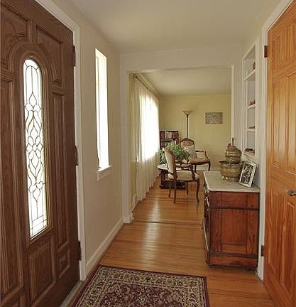 4th image of 302 Bauman Ave
