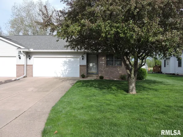 2404 Lakeshore Dr #21, Pekin, IL 61554