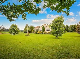 3075 Roanoke Rd, Clinton, NC 28328