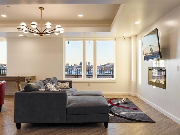 4th image of 1150 N American St #649P