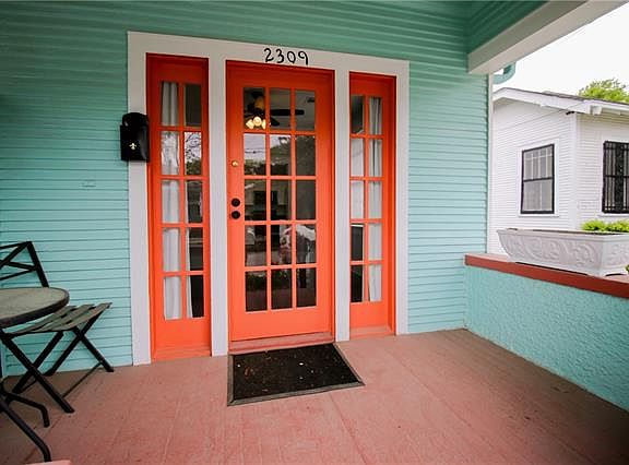 2nd image of 2309 Joliet St