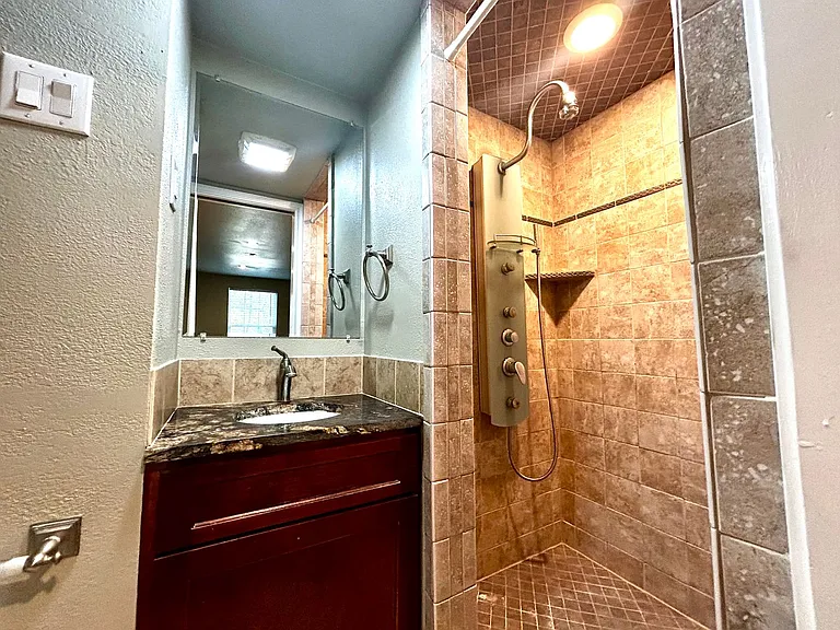 3305 Clawson Rd #C — Photo 22