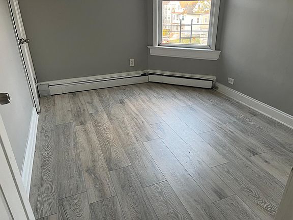 5th image of 94 Eaton Pl APT 3