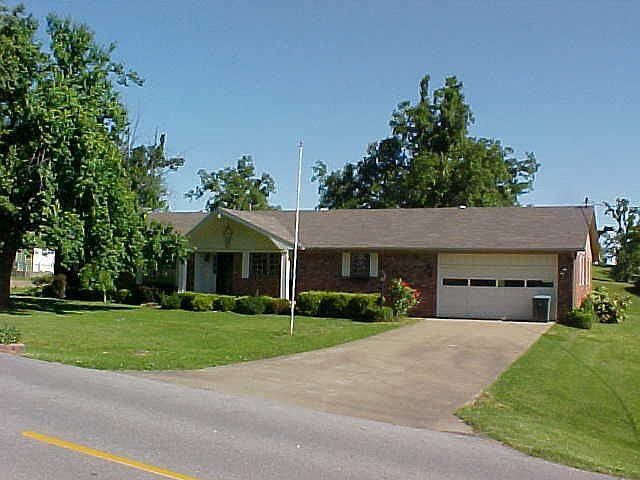 1st image of 580 Shamrock Dr