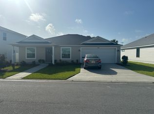 7571 Chastain Cir, Okahumpka, FL 34762