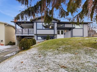 299 Gordonhorn Cres, Kamloops, BC V2E 1G6