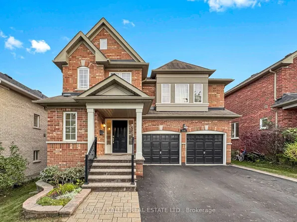 314 Dowson Loop, Newmarket, ON L3X 3G2