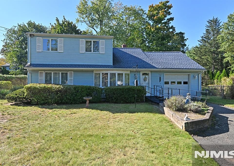 1st image of 347 Verona Way