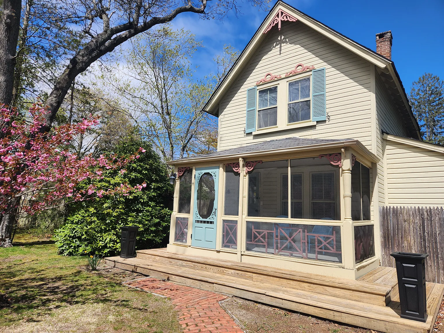 1 bed, 900 sqft, $3,600 — Photo 1