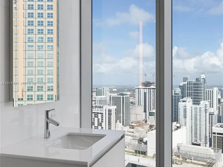 300 Biscayne Boulevard Way #5002E — Photo 27