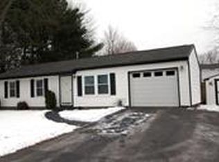 34 Winslow Dr, Schenectady, NY 12309