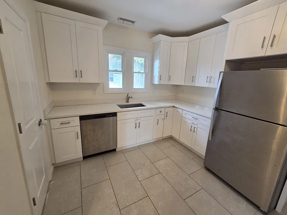 56 Riverdale Ave #2
