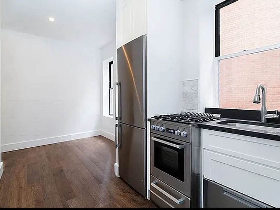 1st image of 207 Madison St APT 11