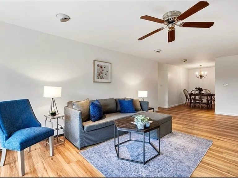 34 Hamilton Rd #210 — Photo 6
