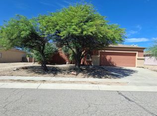 8402 W Calle Sancho Panza, Tucson, AZ 85757