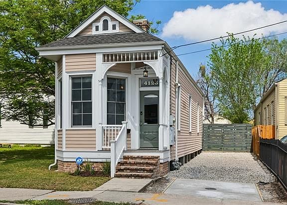 2nd image of 4123 Freret St