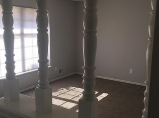 3712 NE Colonial Dr, Lees Summit, MO 64064