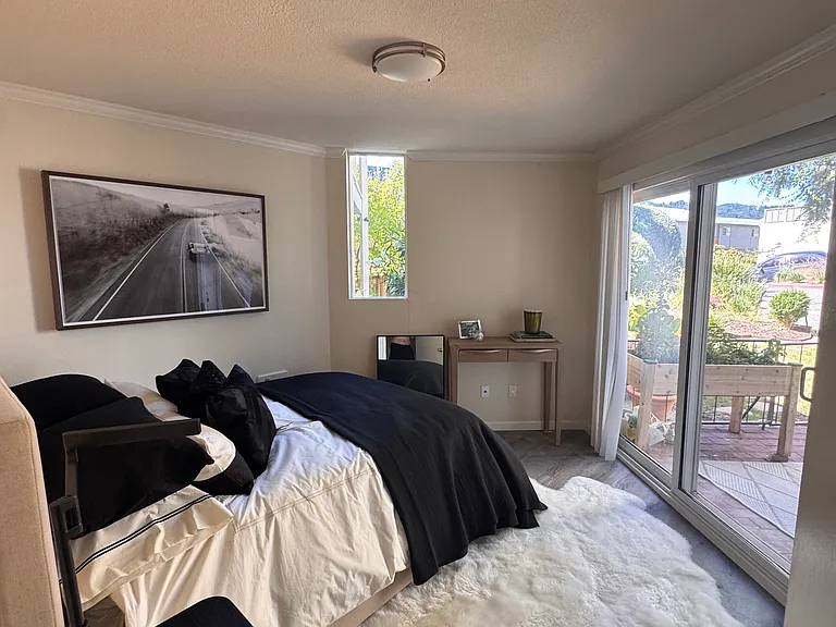 213 Lower Via Casitas — Photo 6