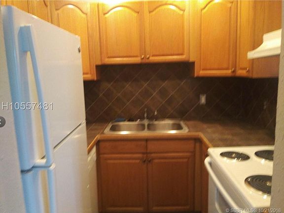 3rd image of 3013 NW 118th Dr