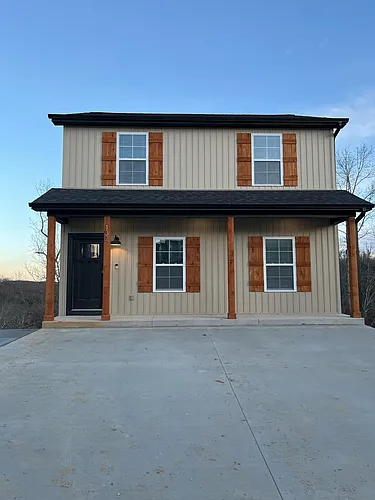 131A SW Itchback Dr Photo 1
