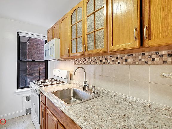 3rd image of 37-20 87th St APT 1E