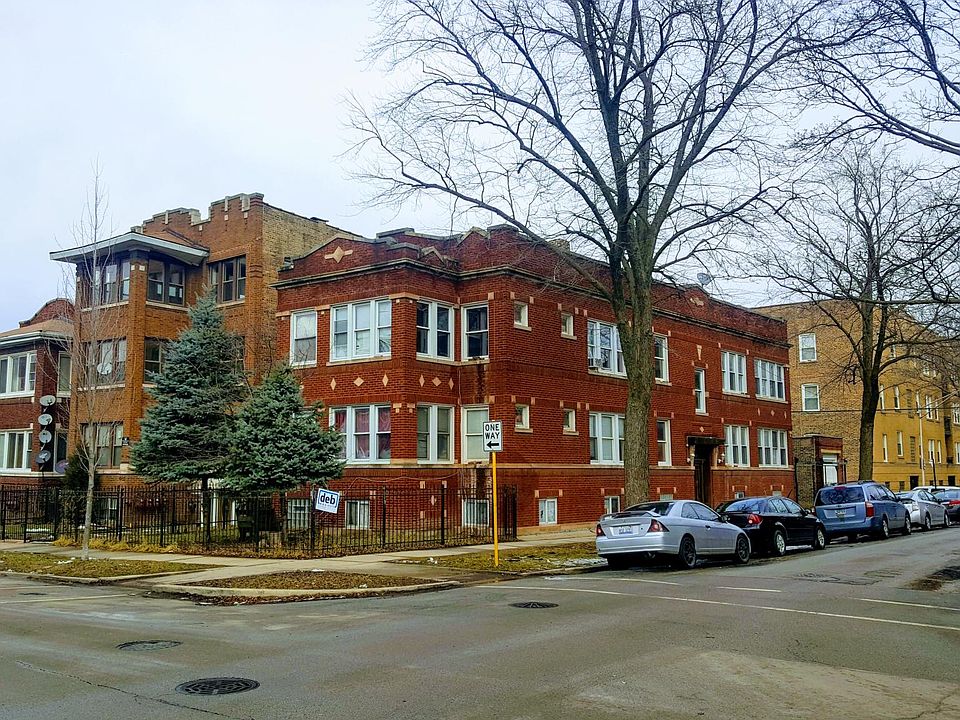 1st image of 3518 W Ainslie St