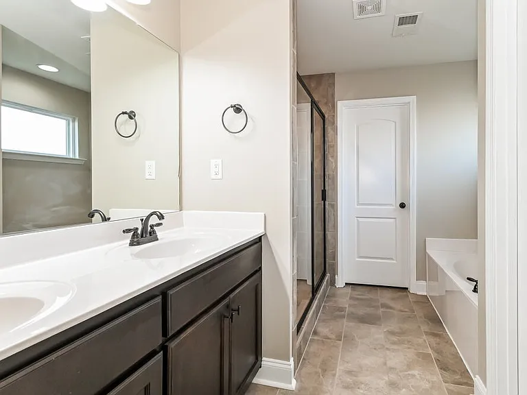 3677 Dorrie Cir — Photo 12