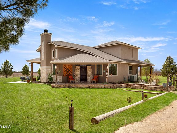 2nd image of 11949 Tres Caballos Dr