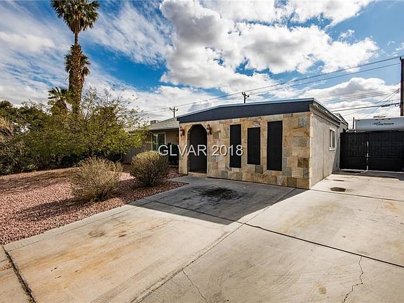 Front View of RV space & gate