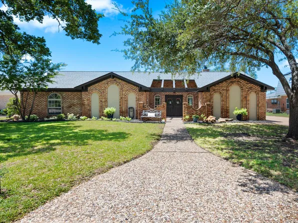 2307 Quail Hollow Dr, Bryan, TX 77802