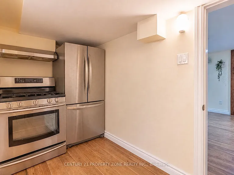 162 Mountainview Rd S #BASEMENT — Photo 10