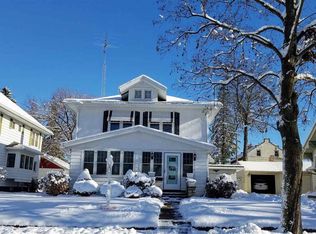 614 Dickinson St, New London, WI 54961