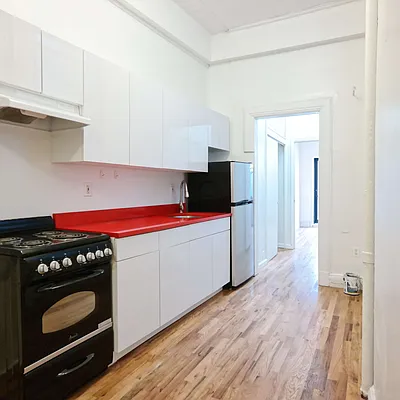 Rented by Nooklyn NYC LLC | media 42