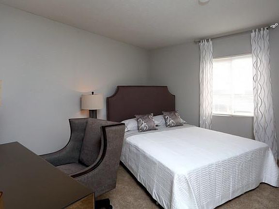 2nd image of 911 Aintree Park Dr APT 201