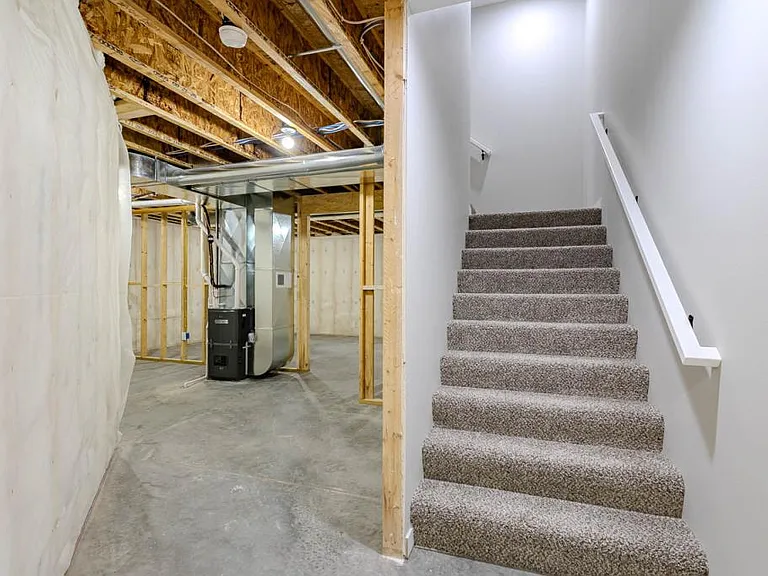 3506 Green Pastures Ln — Photo 40