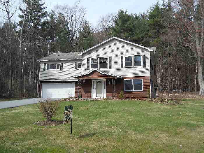 1st image of 142 Pine Springs Dr