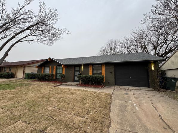 1709 Danbury Dr
