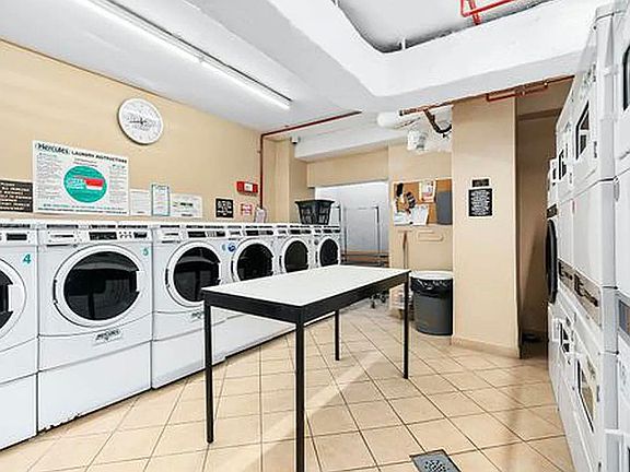 4th image of 520 E 81st St APT 10K