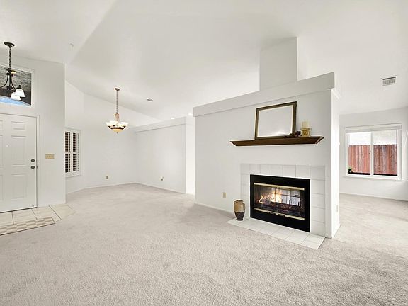 5th image of 131 Elke Drive