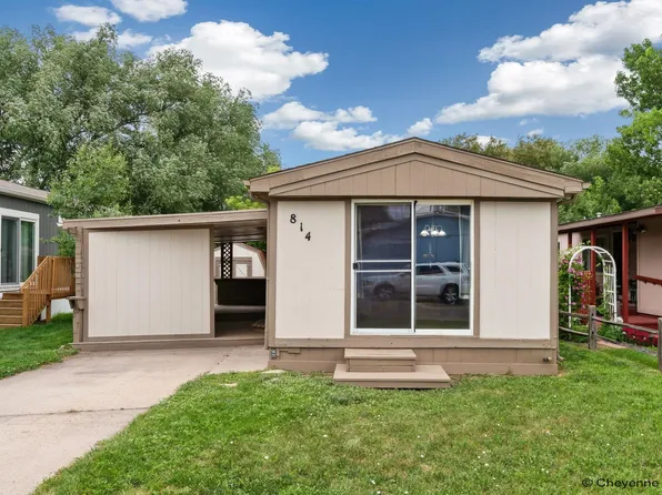 814 Covered Wagon Dr, Cheyenne, WY 82007
