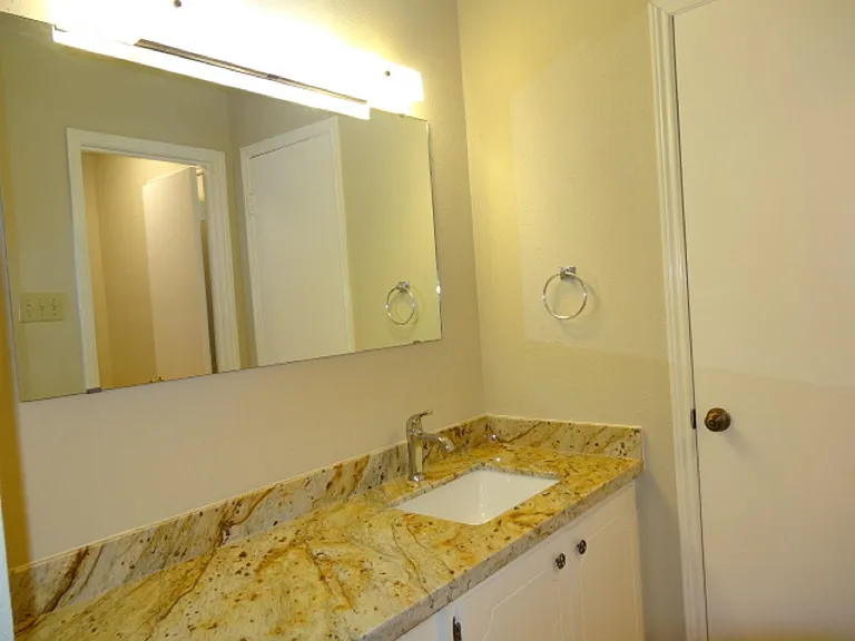 5522 Deep Forest Dr — Photo 33