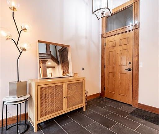 3rd image of 612 Central St APT 201