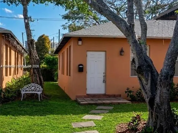 2926 NW 26th St, Miami, FL 33142